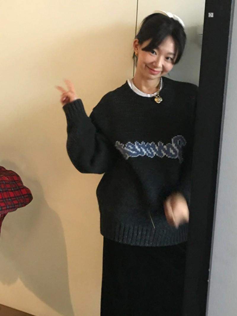 Women's Wool Knit Sweater roun - Embroidery Moisturizer recension och pris