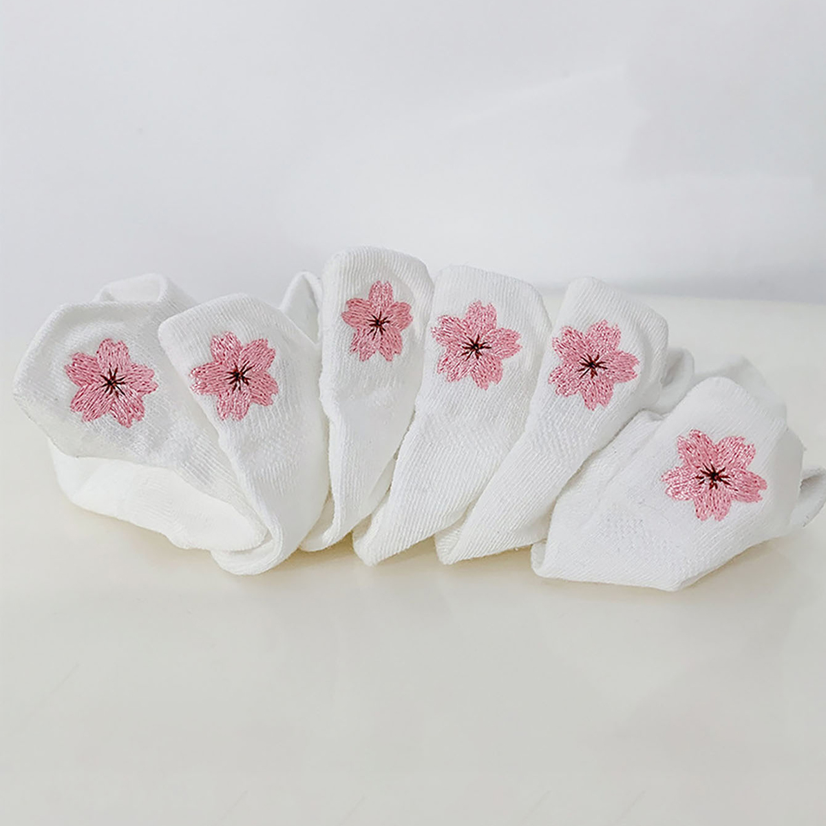 6 pairs of white Ankle Socks w - Embroidery Moisturizer recension och pris