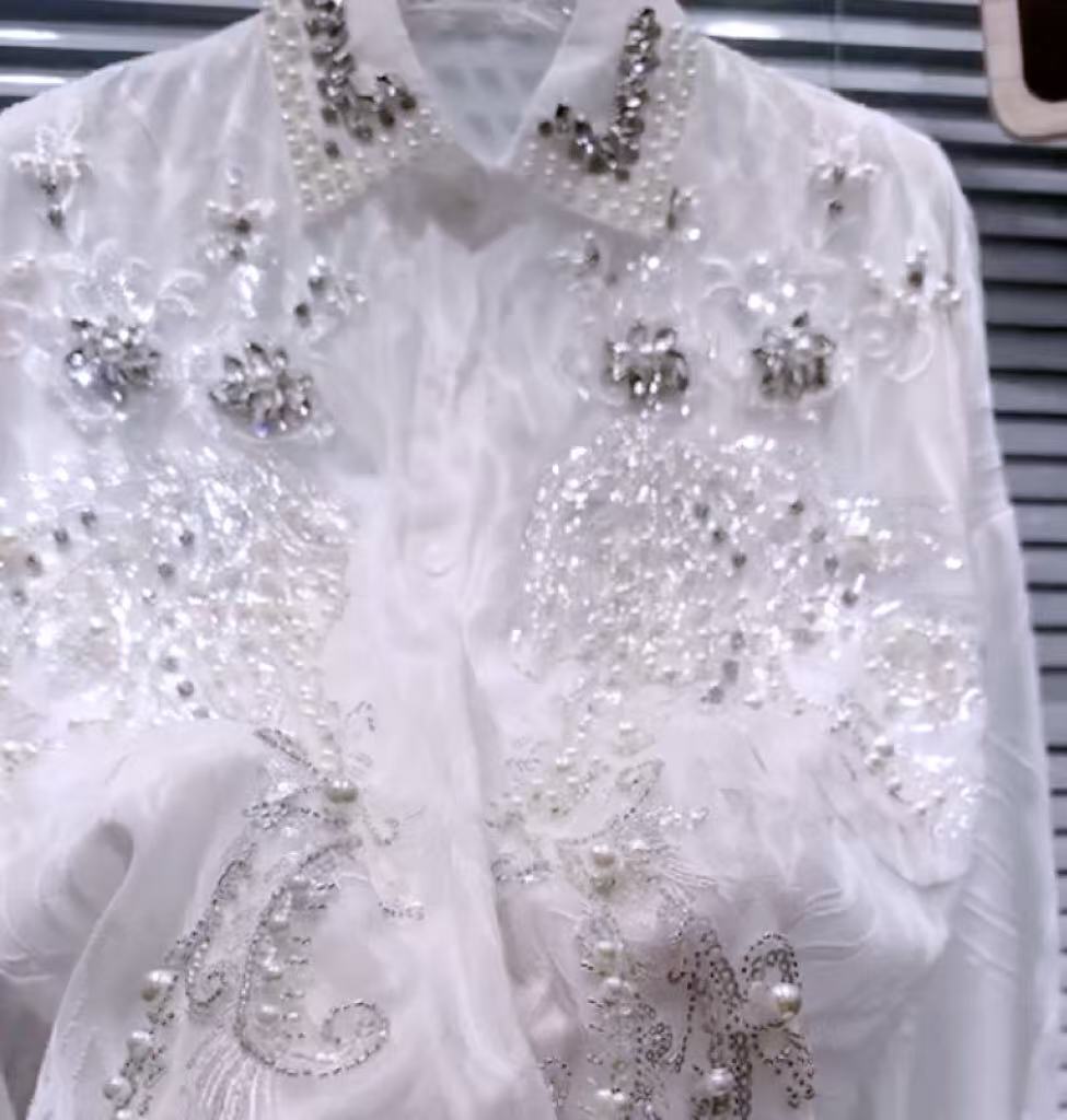 New In Sparkle Pearls Beaded D - Embroidery On Shirt recension och pris