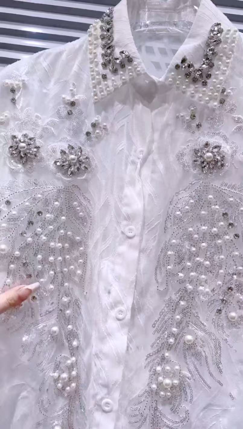 New In Sparkle Pearls Beaded D - Embroidery On Shirt recension och pris