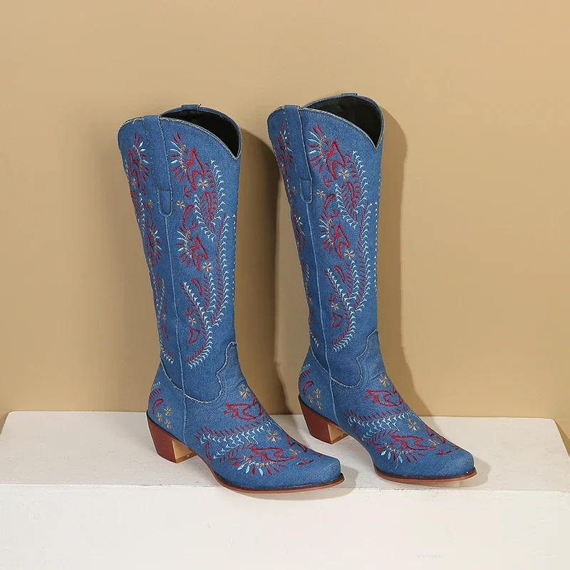 Blue Denim Western Cowgirl Kne - Embroidery Flower recension och pris